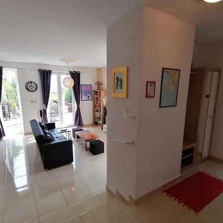 The Forest House Krk 1 *
