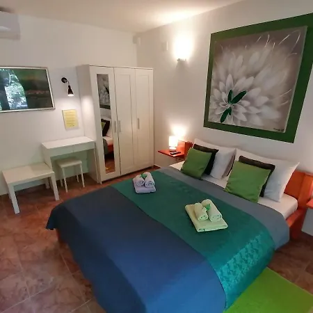 The Forest House Krk 1 *