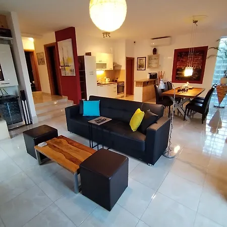The Forest House Krk 1 Apartment *