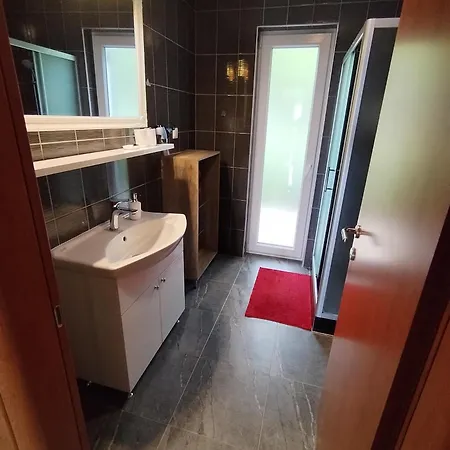 Apartment The Forest House Krk 1 *