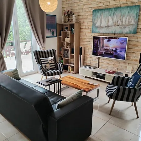 The Forest House Krk 1 דירה Kras