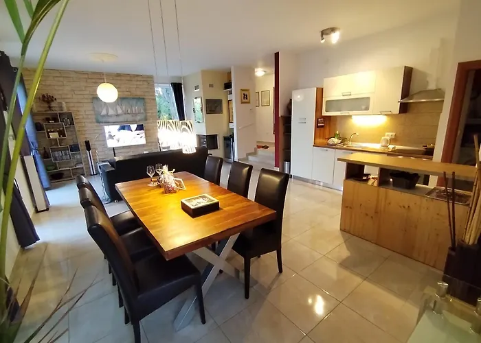 Διαμέρισμα The Forest House Krk 1 *