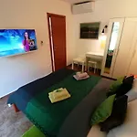 The Forest House Krk 1 * Kras