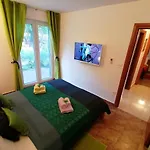 The Forest House Krk 1 * Kras